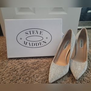STEVE MADDEN HEEL